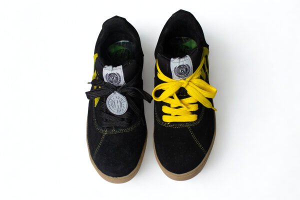 Flat SB Gamuza Negro Amarilla Suela Amarilla