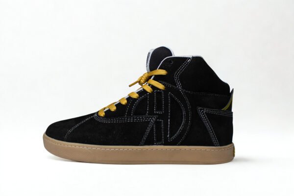 Flat SB Bota Gamuza Negra Suela Amarilla