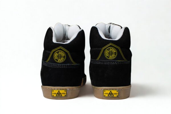 Flat SB Bota Gamuza Negra Suela Amarilla