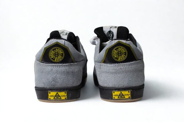 Flat SB Gamuza Gris Suela Negra