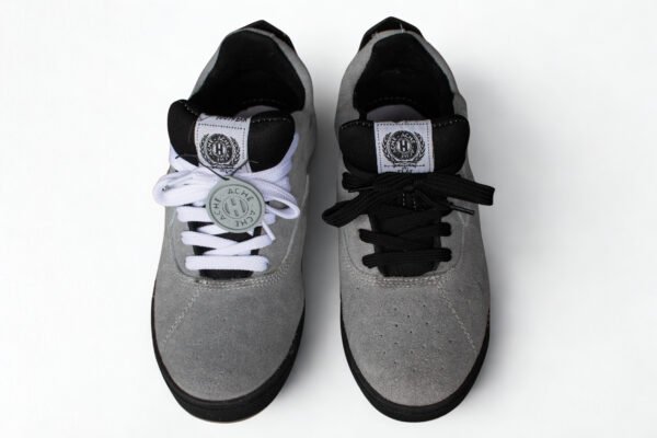 Gamuza Gris Suela Negra