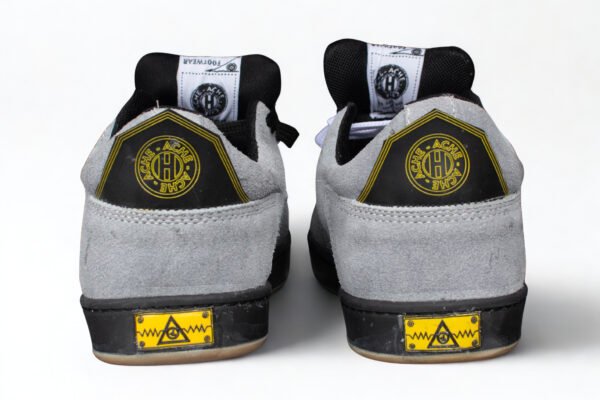 Gamuza Gris Suela Negra