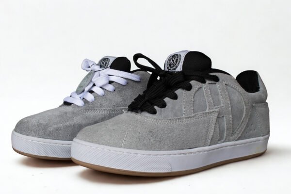 Gamuza Gris Suela Blanca