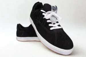 ache foowear Flat SB Carnaza vino tinto negro
