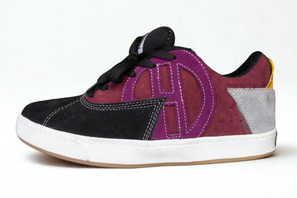 Flat SB Carnaza negro vino tinto gris/suela blanca