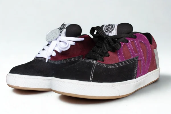 Flat SB Carnaza negro vino tinto gris/suela blanca