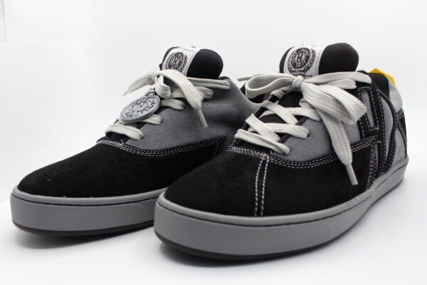 ache foowear Flat SB